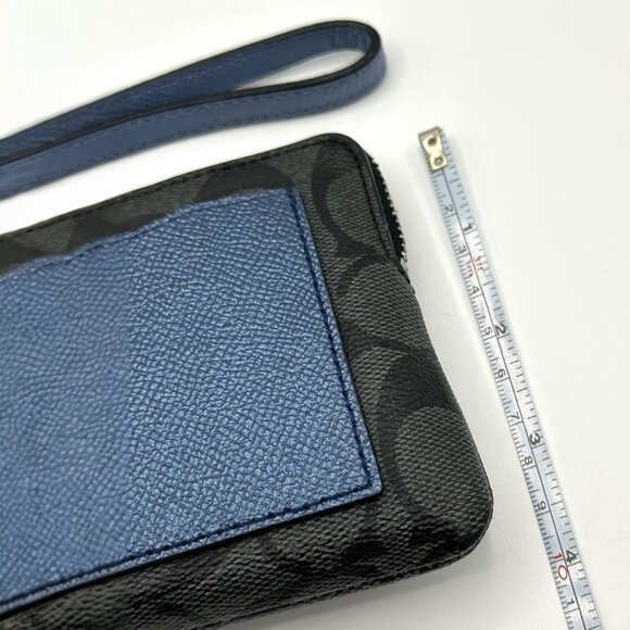 EUC Coach Corner Zip Wristlet with Metallic Navy Colorblock (Black Smoke/Silver) - Picture 16 of 16